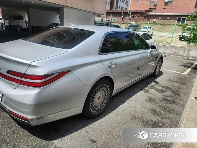 Genesis G90 id 5004340 из Кореи 8