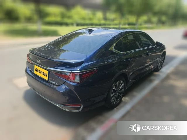 Lexus ES 2022 Синий из Китая, фото 4
