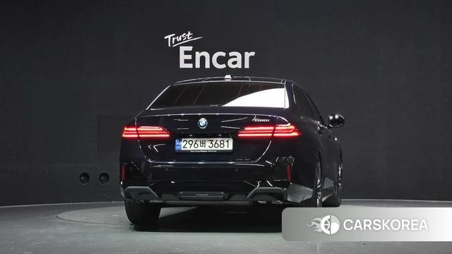 BMW 5 Series (G60) id 5039449 из Кореи 27