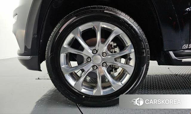Jeep Grand Cherokee id 5023553 из Кореи 32