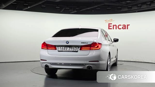 BMW 5 Series (G30) id 5035102 из Кореи 14