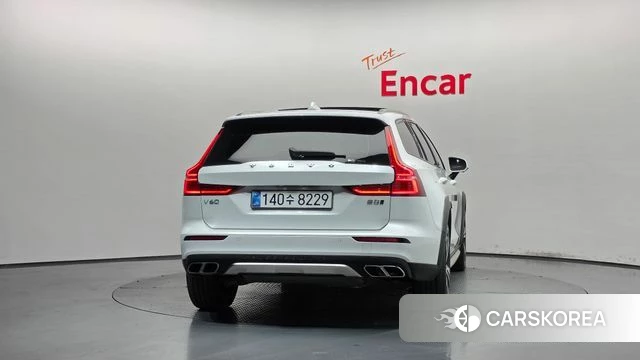 Volvo V60 Cross-Country 2nd Generation id 5047702 из Кореи 14