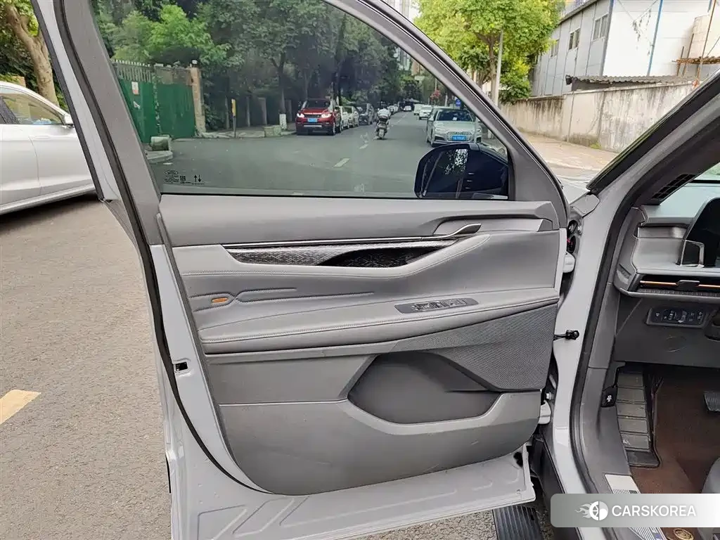 Ford Edge 2023 Silver/gray из Китая, фото 5