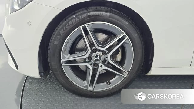 Mercedes-Benz E-Class W213 id 4905423 из Кореи 28