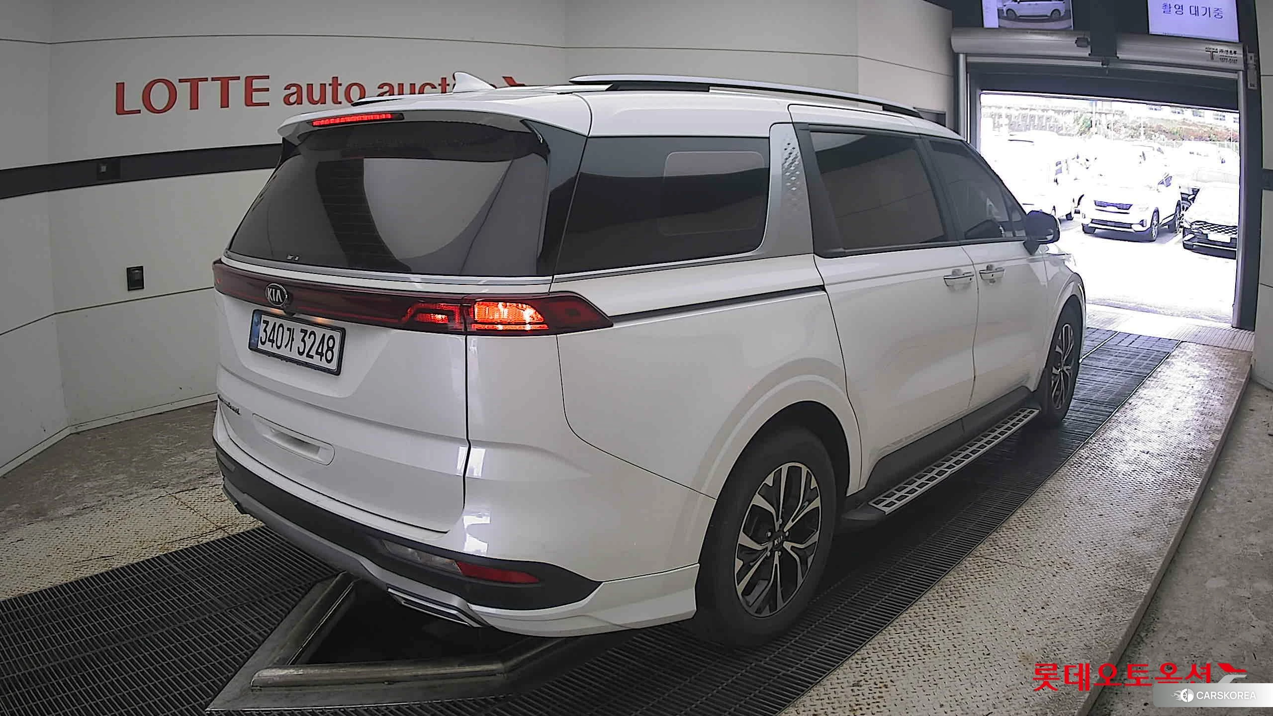Kia Carnival id 4984741 из Кореи 32