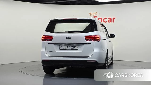 Kia The New Carnival id 5023912 из Кореи 15