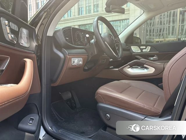 Mercedes-Benz GLE 2023 Черный из Китая, фото 4