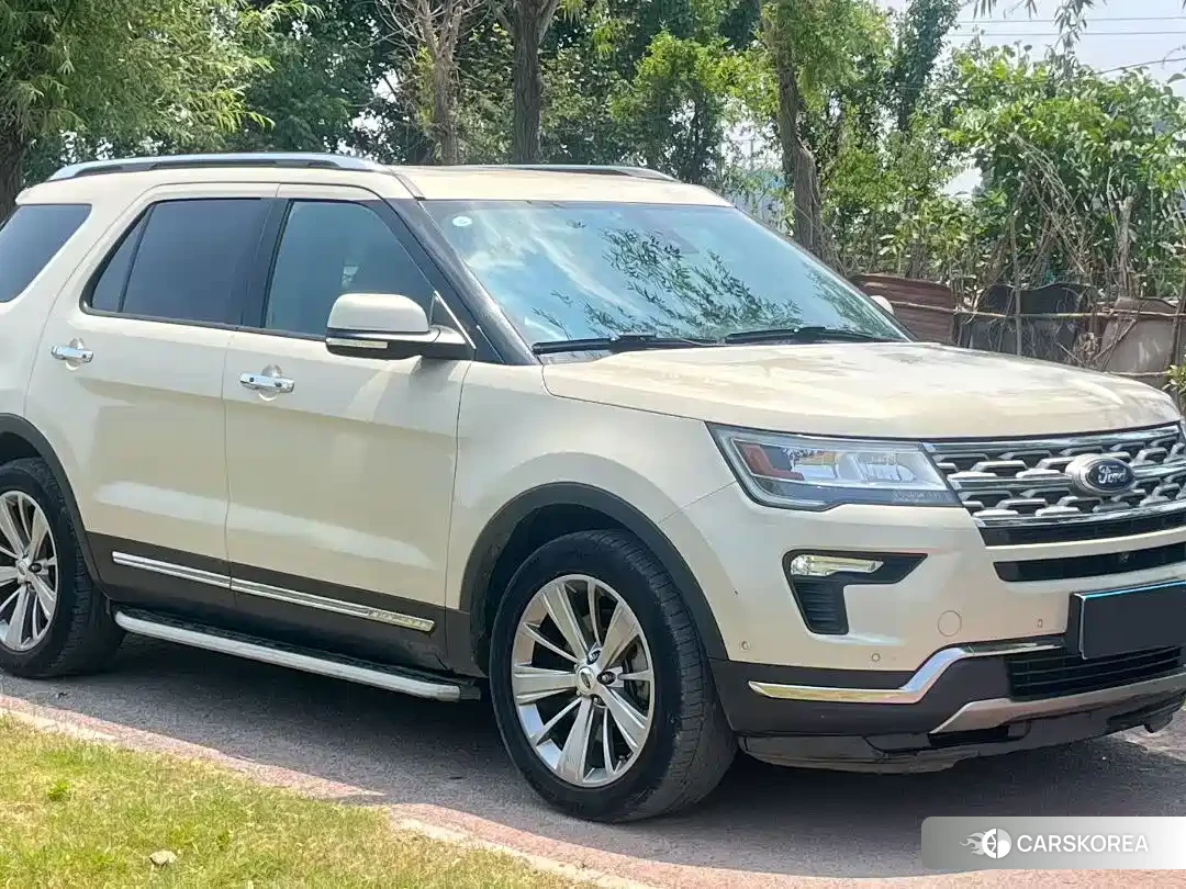 Ford Explorer 2019 Champagne/brown из Китая, фото 4