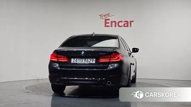 BMW 5 Series (G30) id 3587848 из Кореи 14