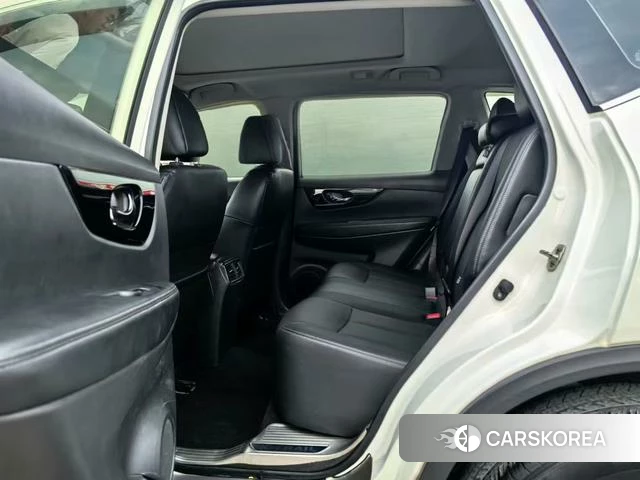 Nissan X-Trail 2021 Белый из Китая, фото 4