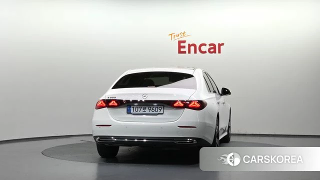 Mercedes-Benz E-Class W214 id 4941332 из Кореи 26