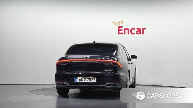 Hyundai The New Grandeur IG Hybrid id 5028043 из Кореи 34