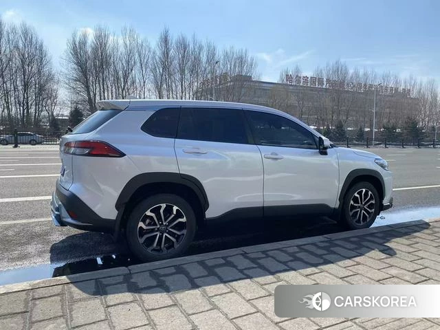 Toyota Frontlander 2023 Белый из Китая, фото 4
