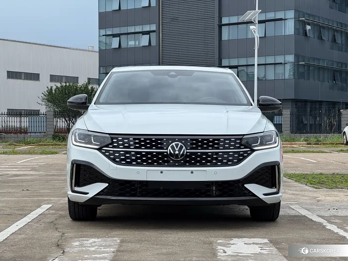 Volkswagen Lavida 2024 Белый из Китая, фото 4