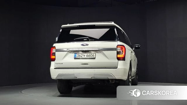 Ford Expeditation id 5034777 из Кореи 28