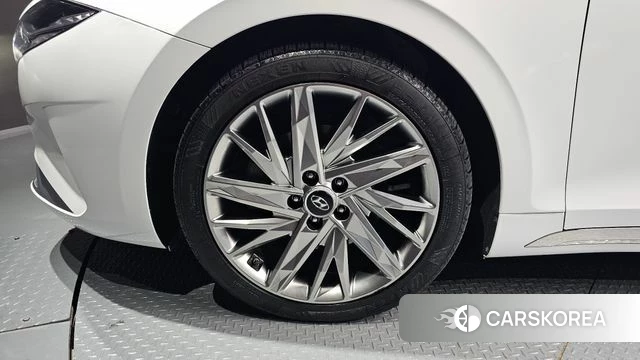 Hyundai The New Grandeur IG id 5017423 из Кореи 28