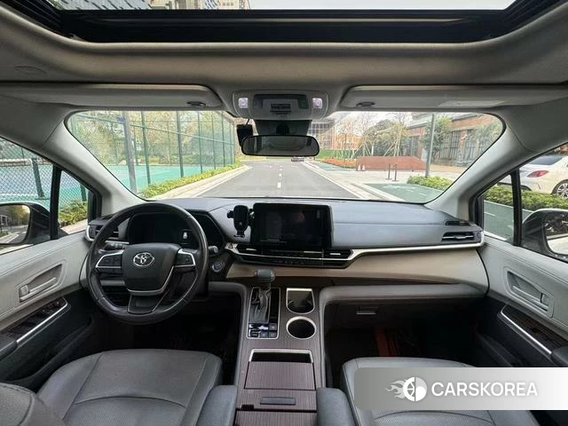 Toyota Sienna 2023 Белый из Китая, фото 5