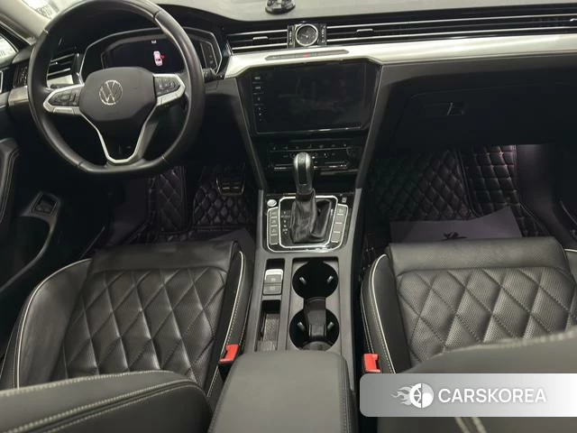 Volkswagen Magotan 2024 Черный из Китая, фото 4