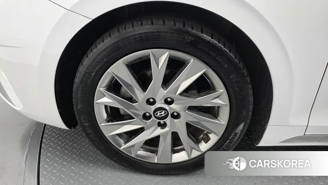 Hyundai The New Grandeur IG Hybrid id 4986606 из Кореи 31