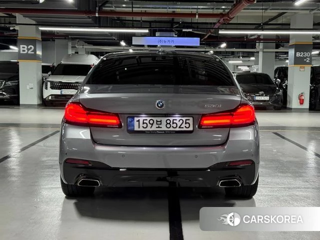 BMW 5 Series (G30) id 3982056 из Кореи 14