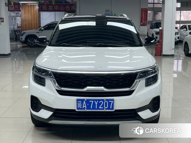 Kia KX3 2022 Белый из Китая, фото 5