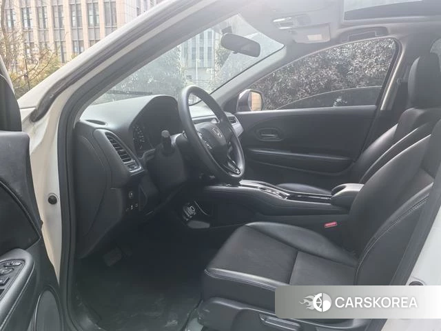 Honda Vezel 2021 Белый из Китая, фото 4