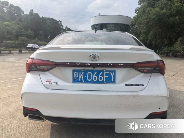 Toyota Avalon 2024 Белый из Китая, фото 4