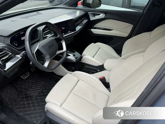 Audi Q4 2022 Синий из Китая, фото 4