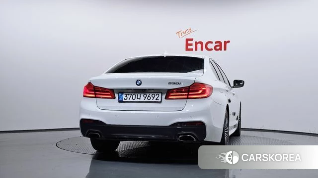 BMW 5 Series (G30) id 5048245 из Кореи 29