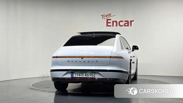 Hyundai Grandeur Hybrid (GN7) id 5001829 из Кореи 14