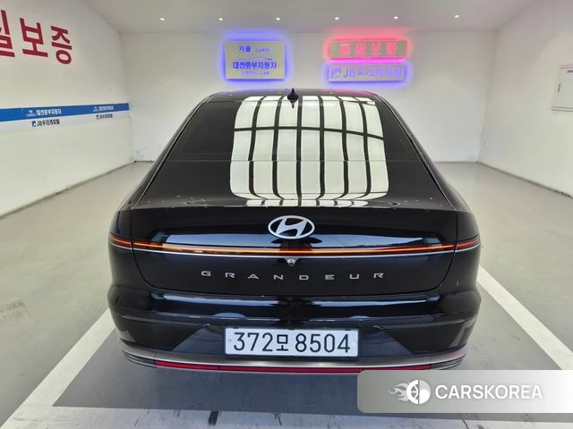 Hyundai Grandeur (GN7) id 5016758 из Кореи 14