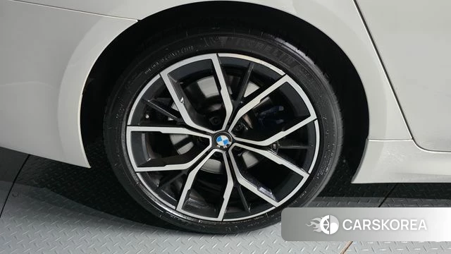 BMW 5 Series (G30) id 5033479 из Кореи 27