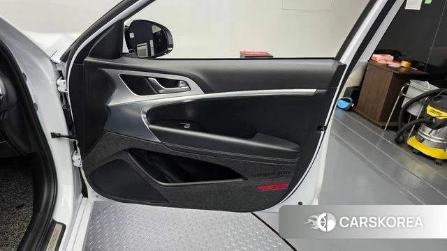 Genesis G70 2018 Белый из Кореи, фото 5