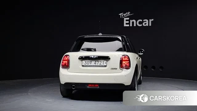 Mini Cooper id 3778801 из Кореи 14
