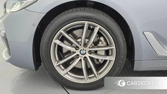 BMW 5 Series (G30) id 5004578 из Кореи 26