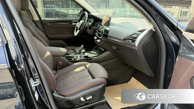 BMW X3 2021 Черный из Китая, фото 4