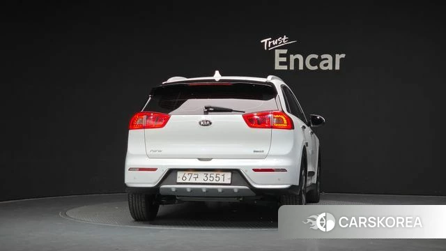 Kia Niro id 5048702 из Кореи 14