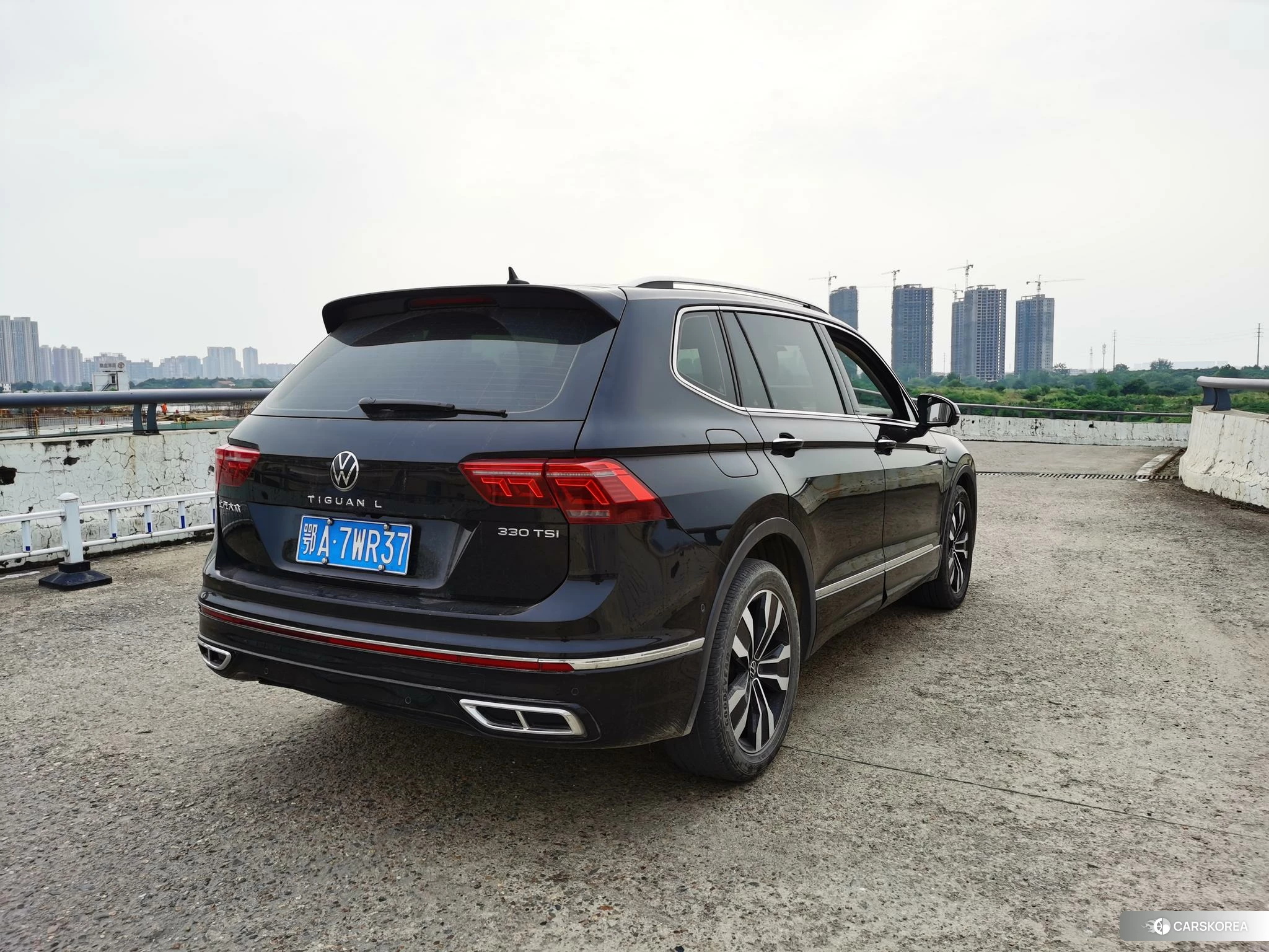 Volkswagen Tiguan L 2021 Черный из Китая, фото 4