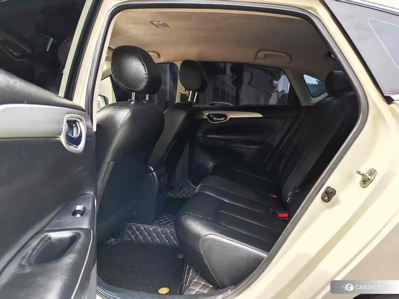 Nissan Sylphy 2021 Белый из Китая, фото 4