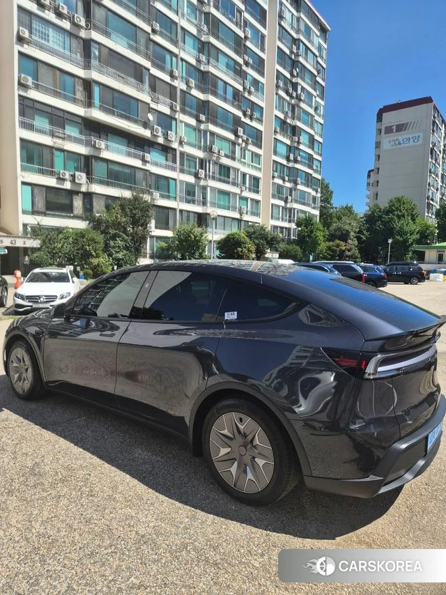 Tesla Model Y 2026 Серый из Кореи, фото 4
