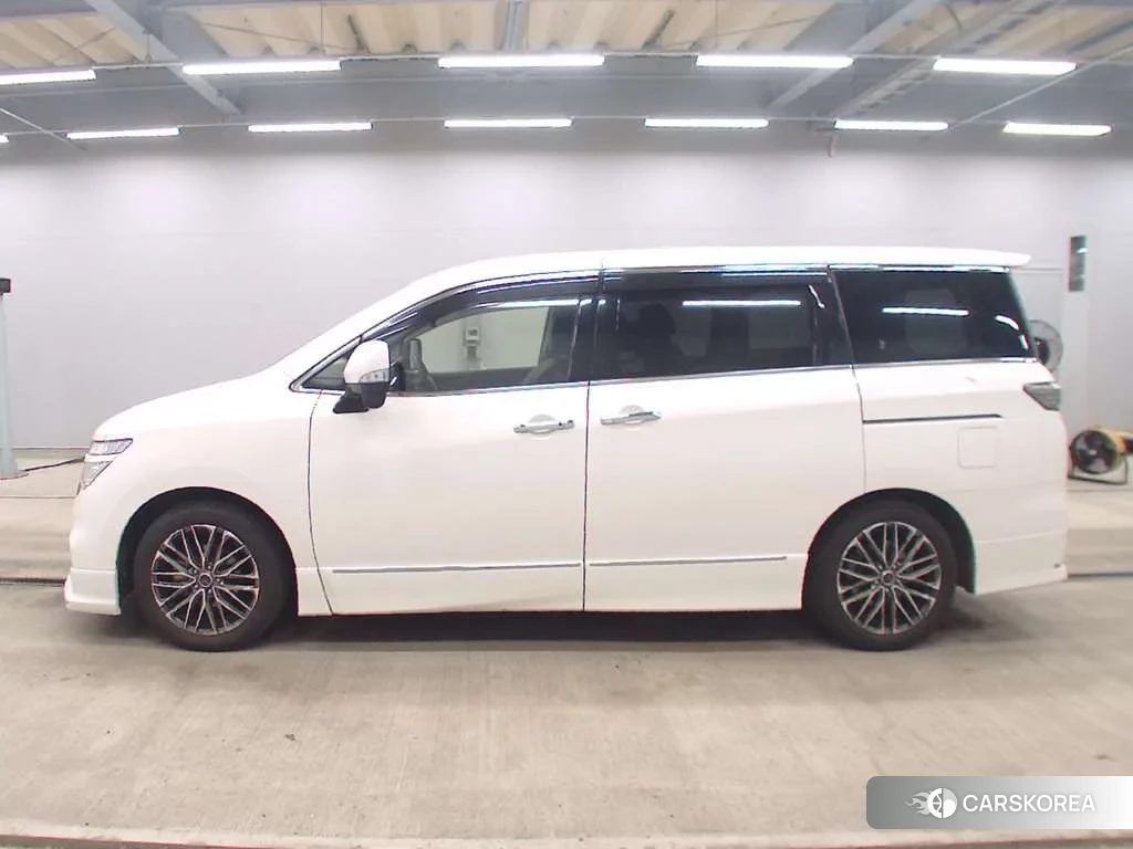 Nissan Elgrand 2019 из Японии, фото 4