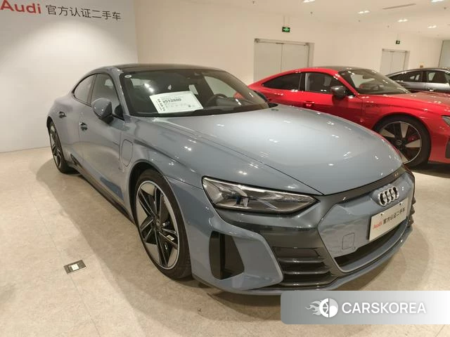 Audi e-tron 2024 Синий из Китая, фото 4