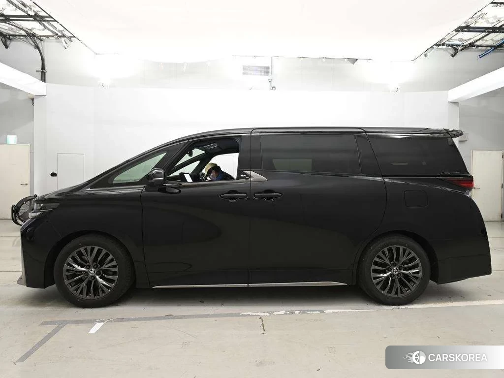 Toyota Vellfire 2024 из Японии, фото 4