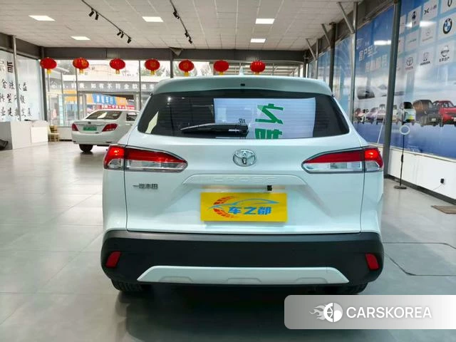 Toyota Corolla 2024 Белый из Китая, фото 4