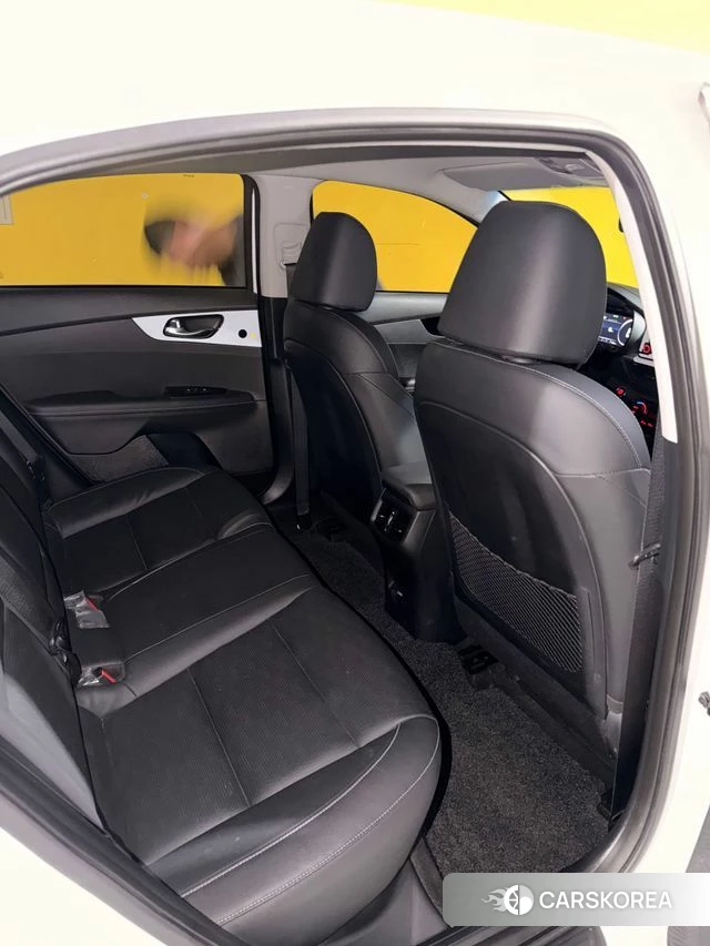 Kia The New K3 2nd generation 2021 Белый из Кореи, фото 6