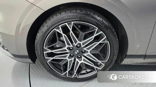 Hyundai Grandeur (GN7) id 5026885 из Кореи 31