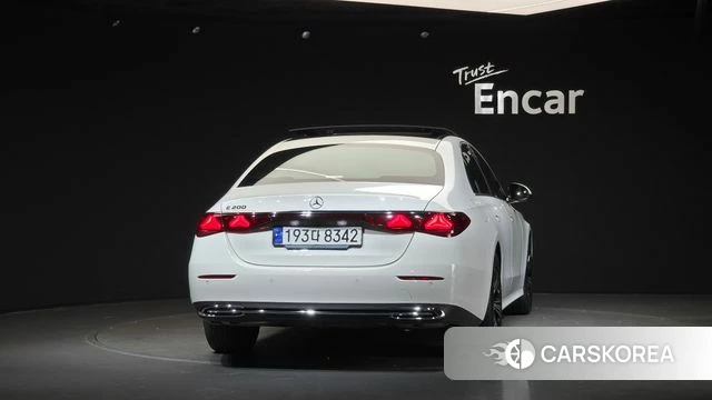 Mercedes-Benz E-Class W214 id 4934799 из Кореи 26