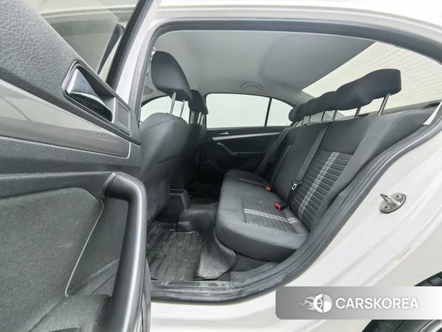 Volkswagen Lavida 2021 Белый из Китая, фото 4