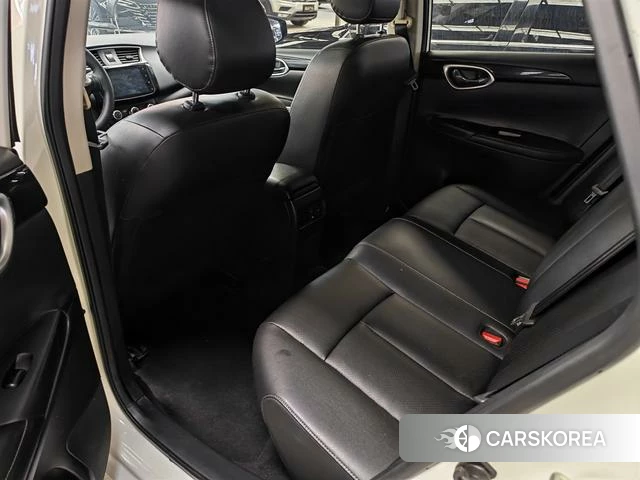 Nissan Sylphy 2021 Белый из Китая, фото 4