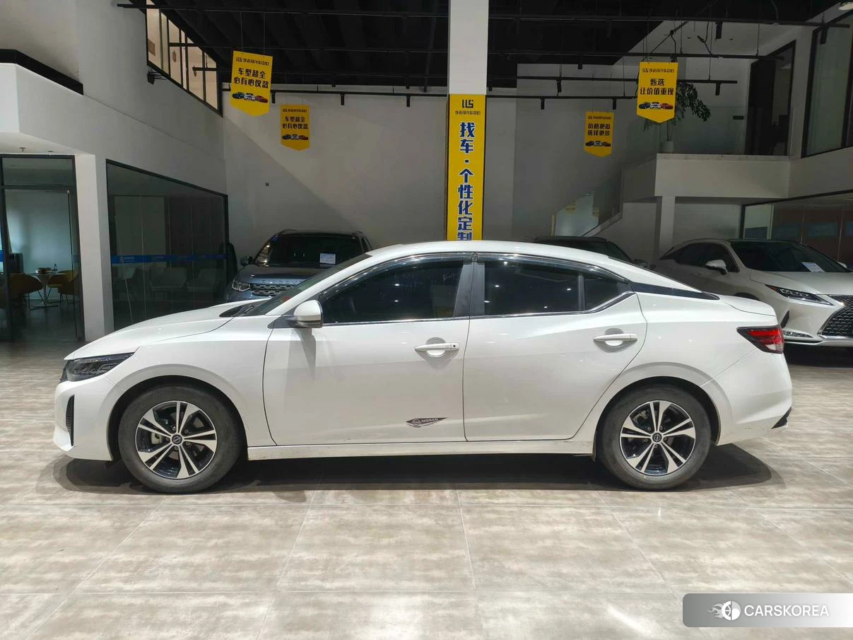 Nissan Sylphy 2023 Белый из Китая, фото 4